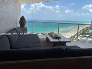 6767 Collins Ave #2206 Miami Beach, FL 33141