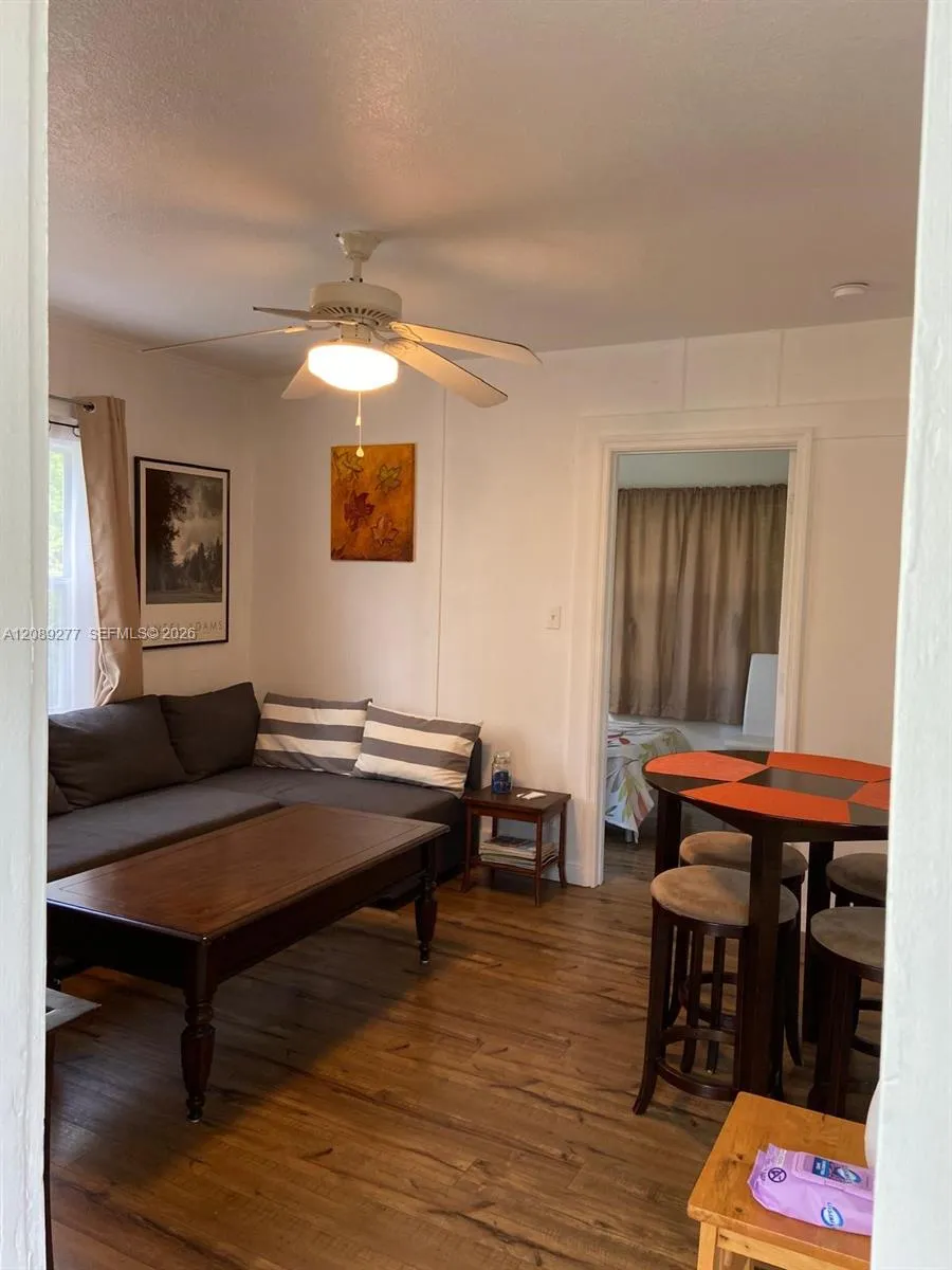 517 SW 4th Ave #2 Fort Lauderdale, FL 33315