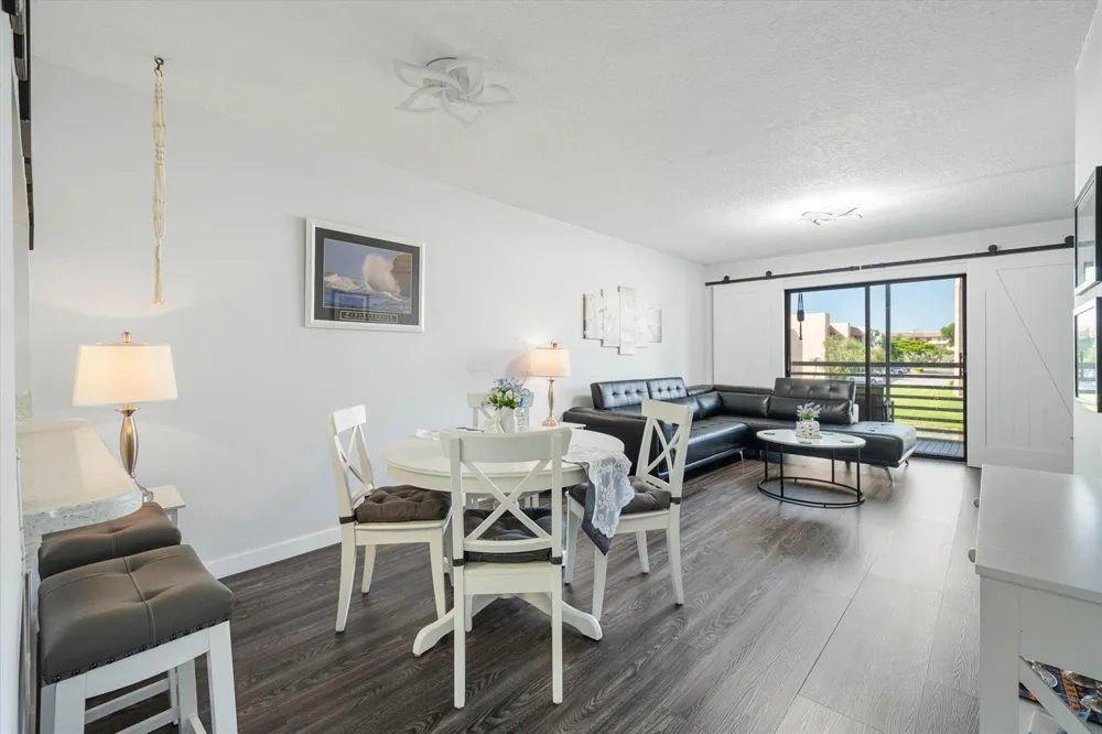 2764 NW 104TH AVENUE #202 Sunrise, FL 33322