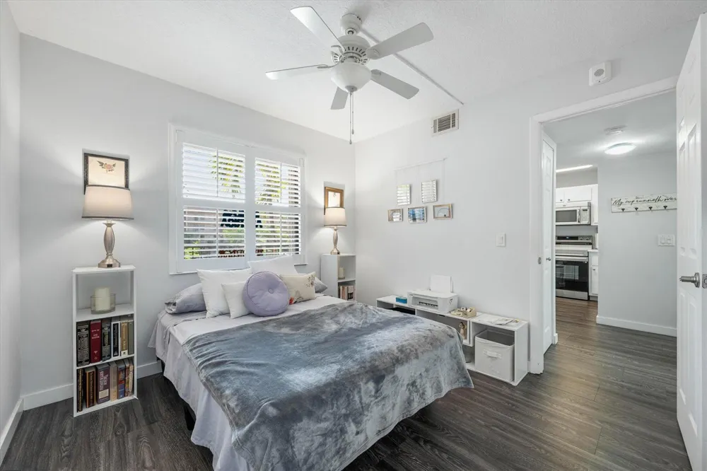 2764 NW 104TH AVENUE #202 Sunrise, FL 33322