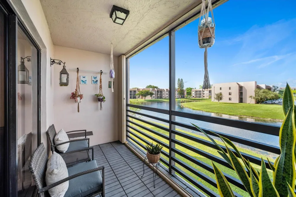 2764 NW 104TH AVENUE #202 Sunrise, FL 33322