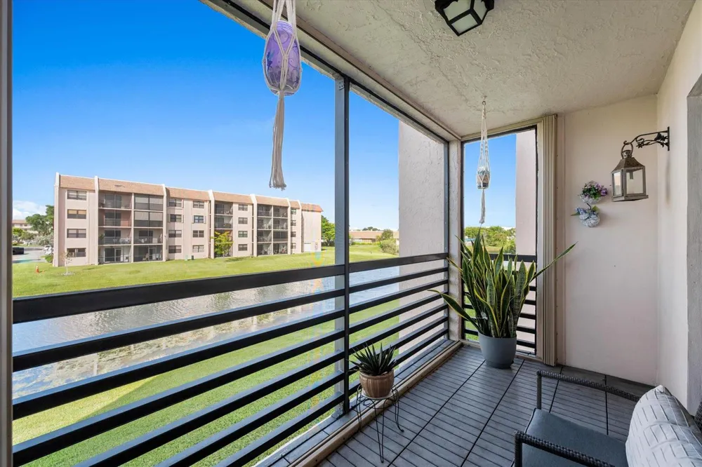 2764 NW 104TH AVENUE #202 Sunrise, FL 33322