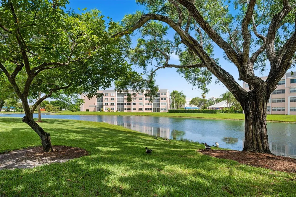 2764 NW 104TH AVENUE #202 Sunrise, FL 33322
