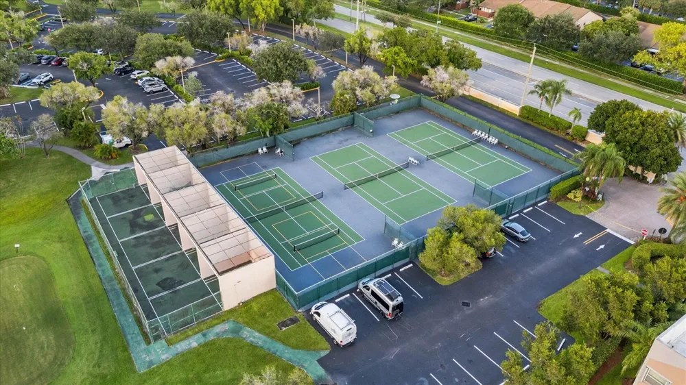 2764 NW 104TH AVENUE #202 Sunrise, FL 33322