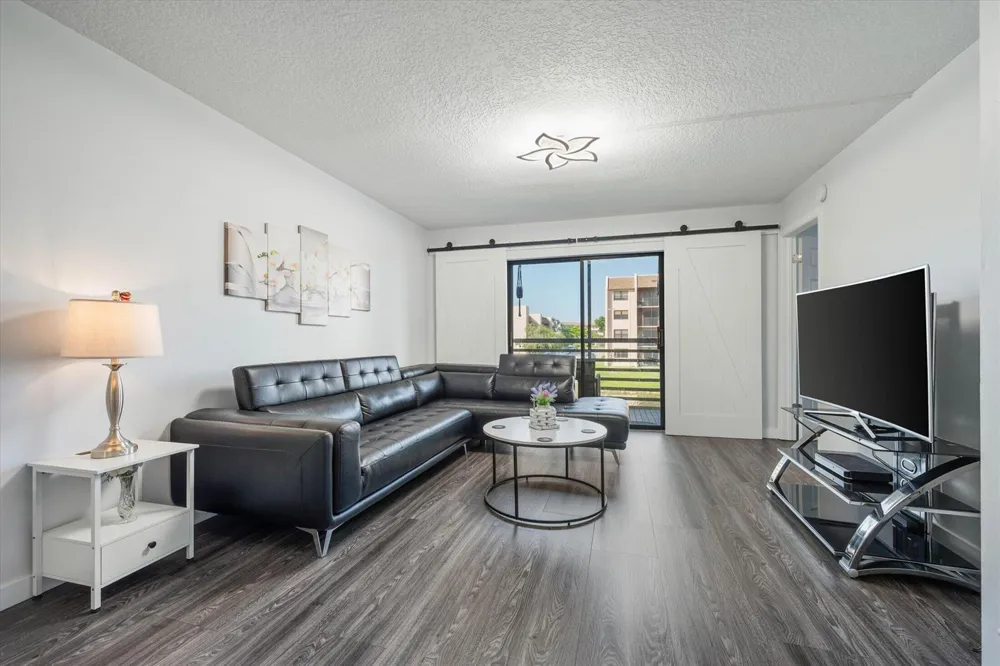 2764 NW 104TH AVENUE #202 Sunrise, FL 33322
