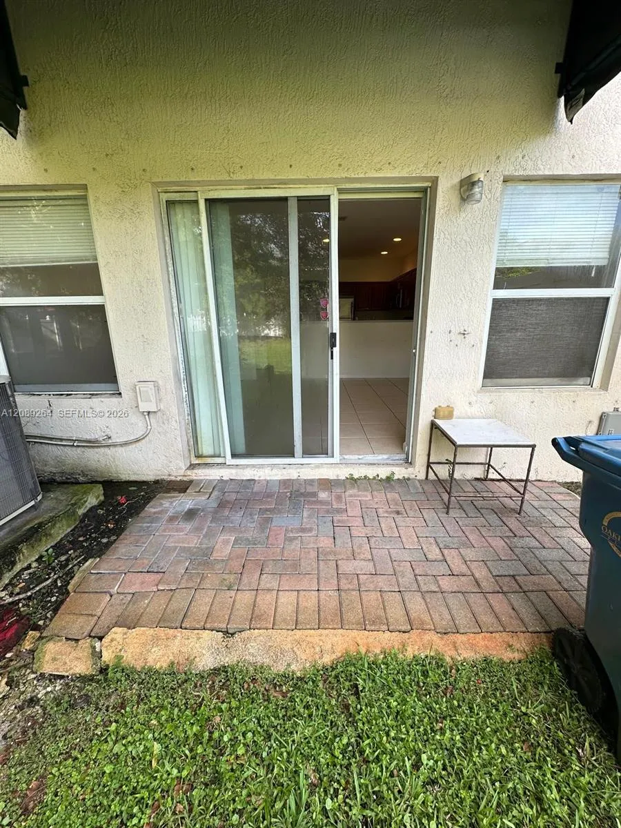 3021 NW 30th Ter #3021 Oakland Park, FL 33311