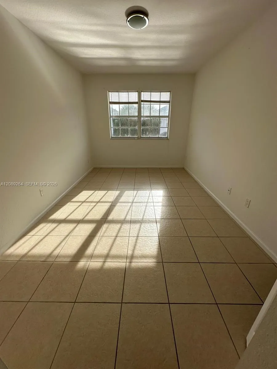 3021 NW 30th Ter #3021 Oakland Park, FL 33311