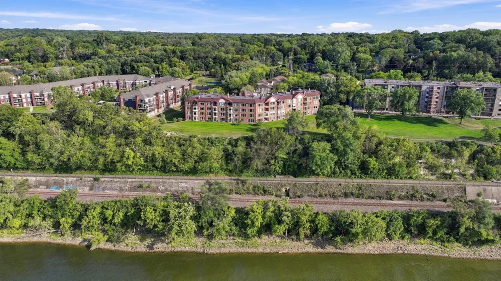 1021 Sibley Memorial Highway #404 Lilydale, MN 55118