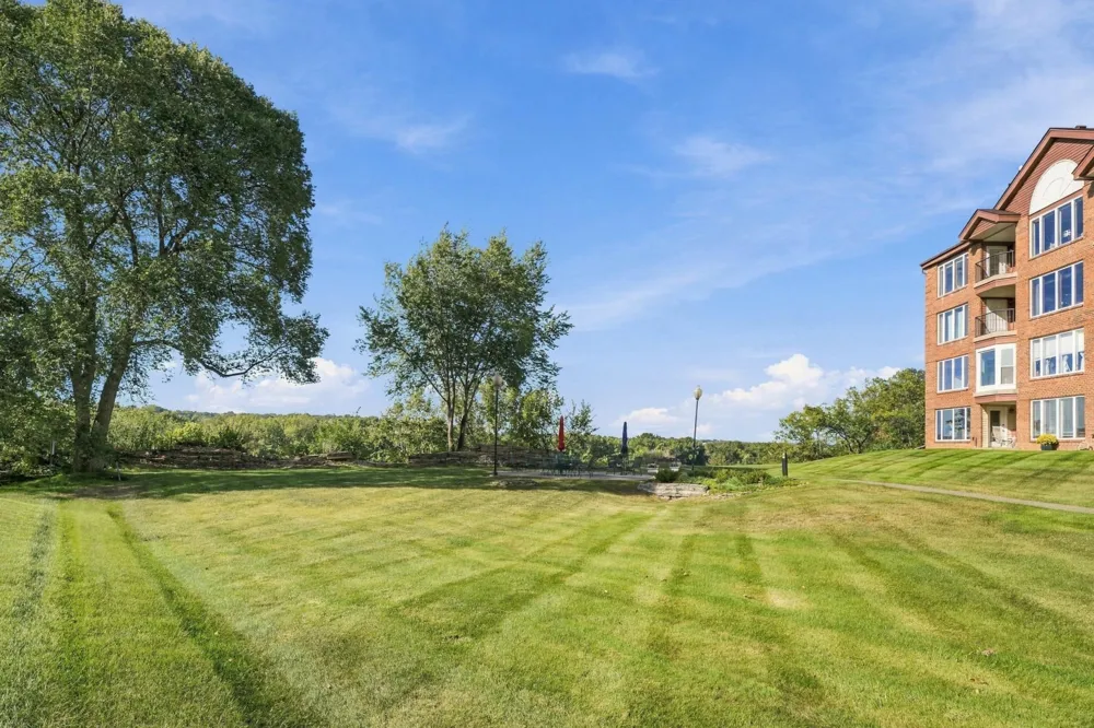 1021 Sibley Memorial Highway #404 Lilydale, MN 55118
