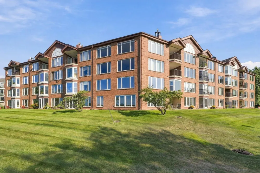 1021 Sibley Memorial Highway #404 Lilydale, MN 55118
