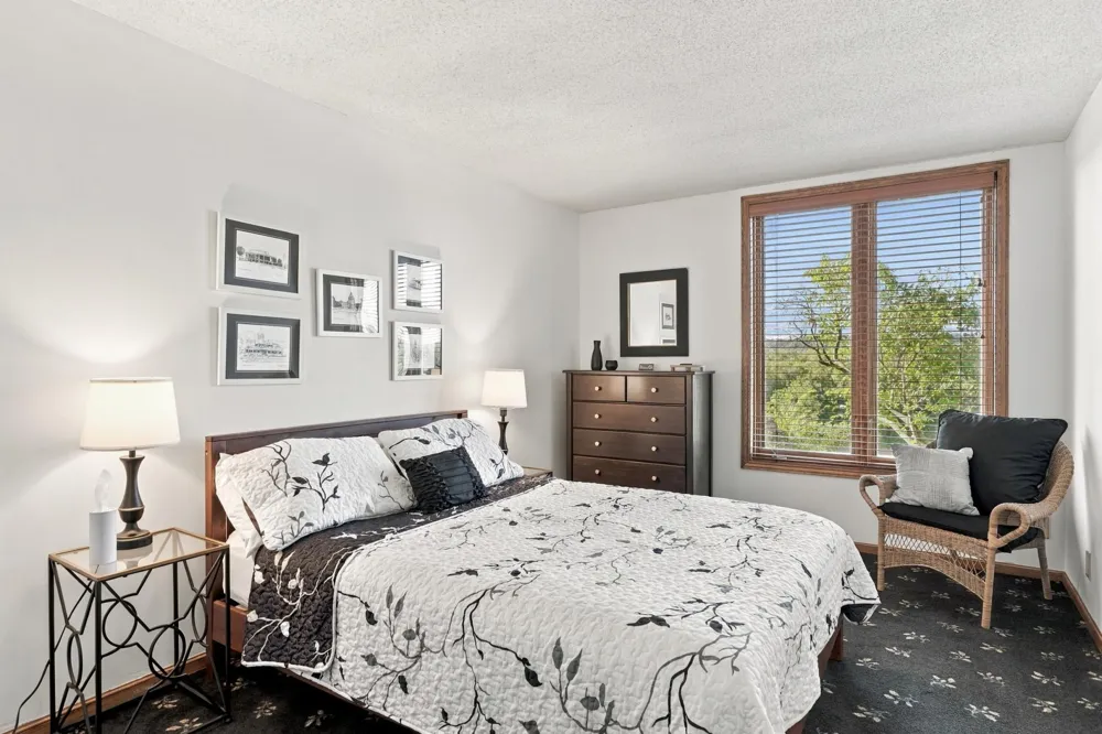 1021 Sibley Memorial Highway #404 Lilydale, MN 55118