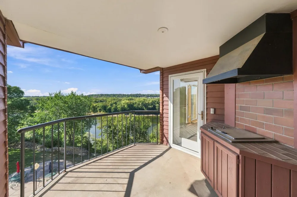 1021 Sibley Memorial Highway #404 Lilydale, MN 55118
