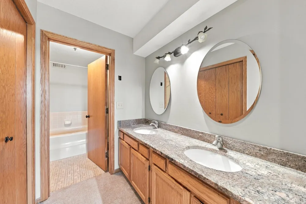 1021 Sibley Memorial Highway #404 Lilydale, MN 55118