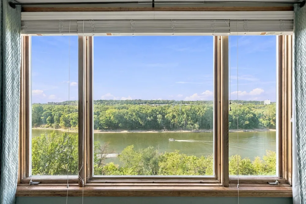 1021 Sibley Memorial Highway #404 Lilydale, MN 55118