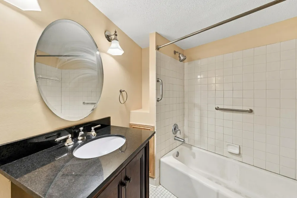 1021 Sibley Memorial Highway #404 Lilydale, MN 55118