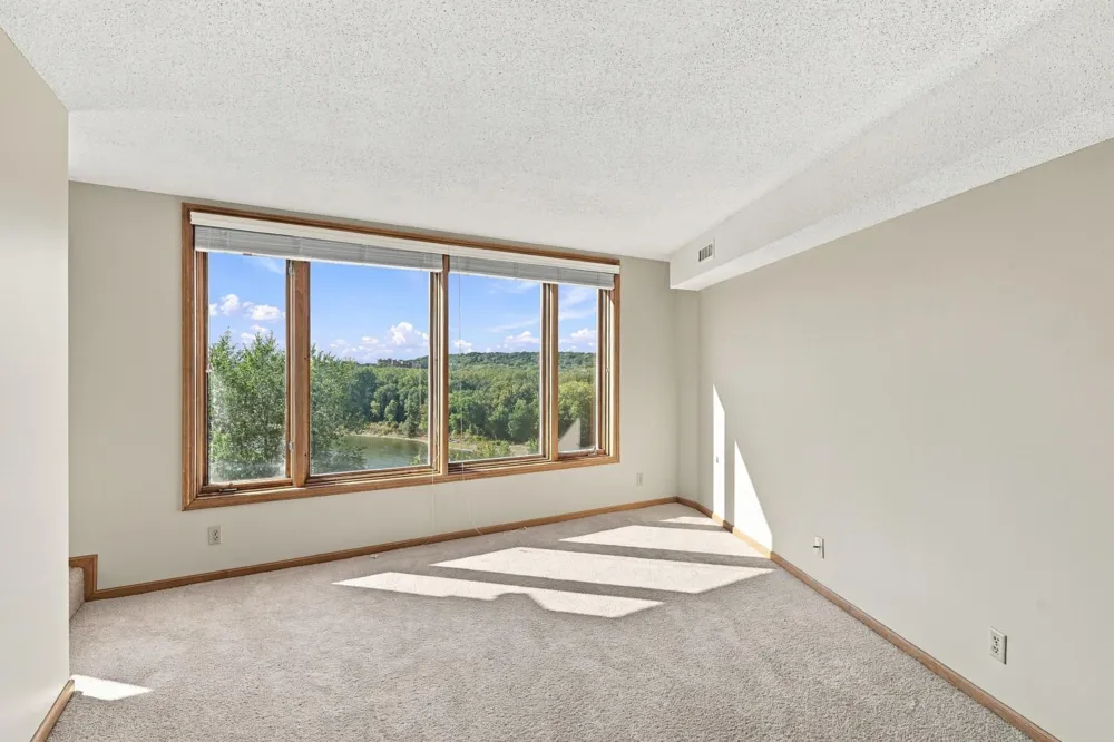 1021 Sibley Memorial Highway #404 Lilydale, MN 55118