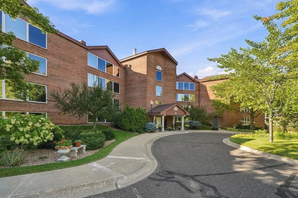 1021 Sibley Memorial Highway #404 Lilydale, MN 55118