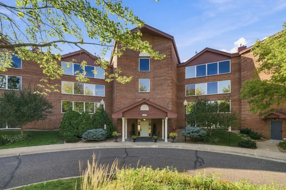 1021 Sibley Memorial Highway #404 Lilydale, MN 55118