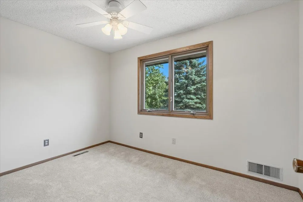 454 Oday Street S Maplewood, MN 55119