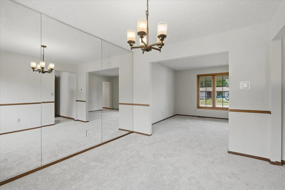 454 Oday Street S Maplewood, MN 55119