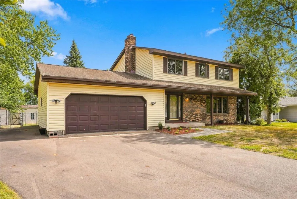 454 Oday Street S Maplewood, MN 55119