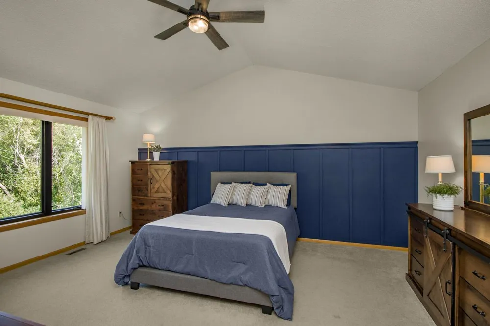 8610 Valley View Court Chanhassen, MN 55317