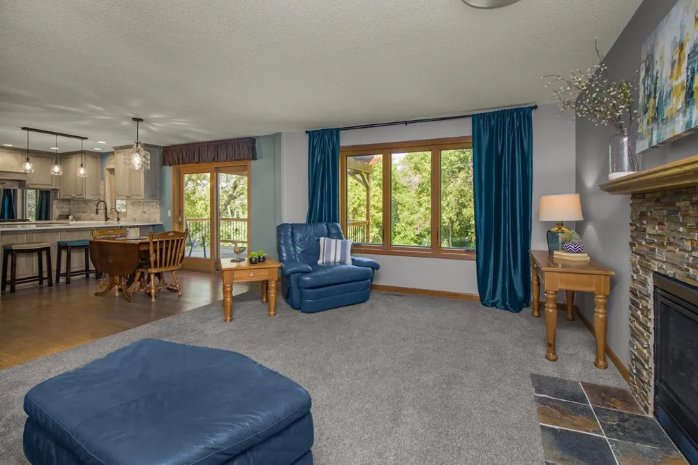8610 Valley View Court Chanhassen, MN 55317