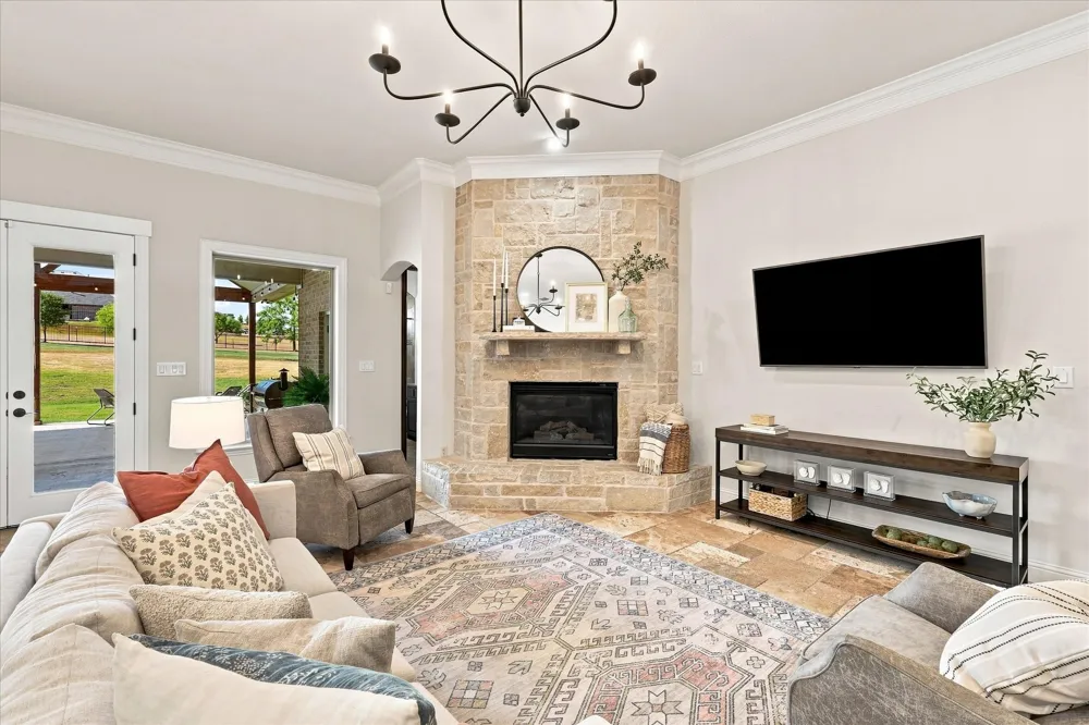 196 Bearclaw Circle Aledo, TX 76008