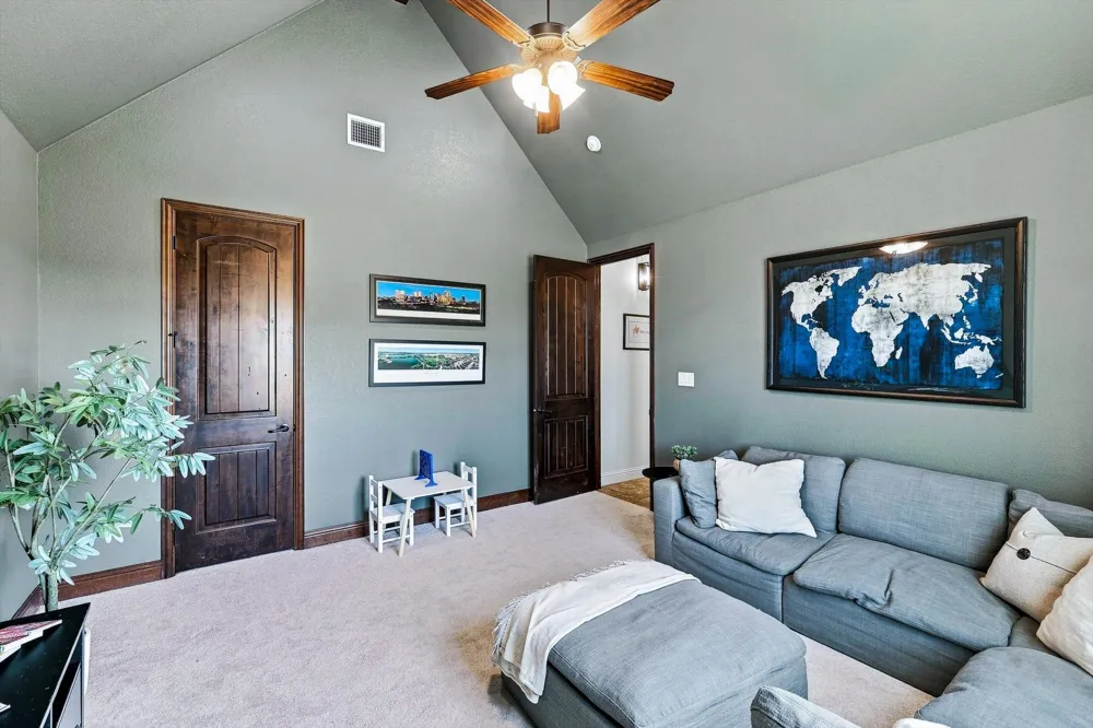 196 Bearclaw Circle Aledo, TX 76008