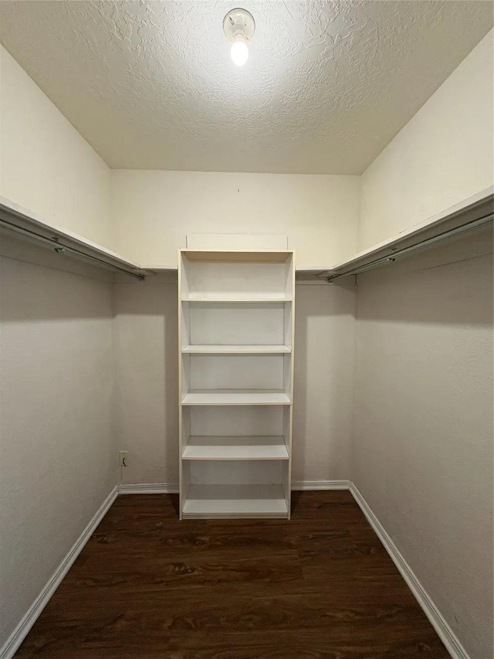 1432 S Stoneridge Manor Ardmore, OK 73401