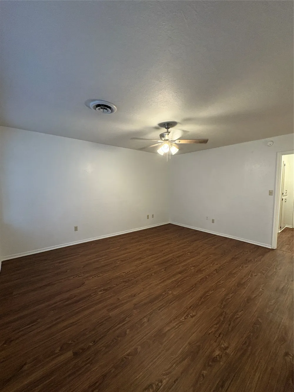 1432 S Stoneridge Manor Ardmore, OK 73401