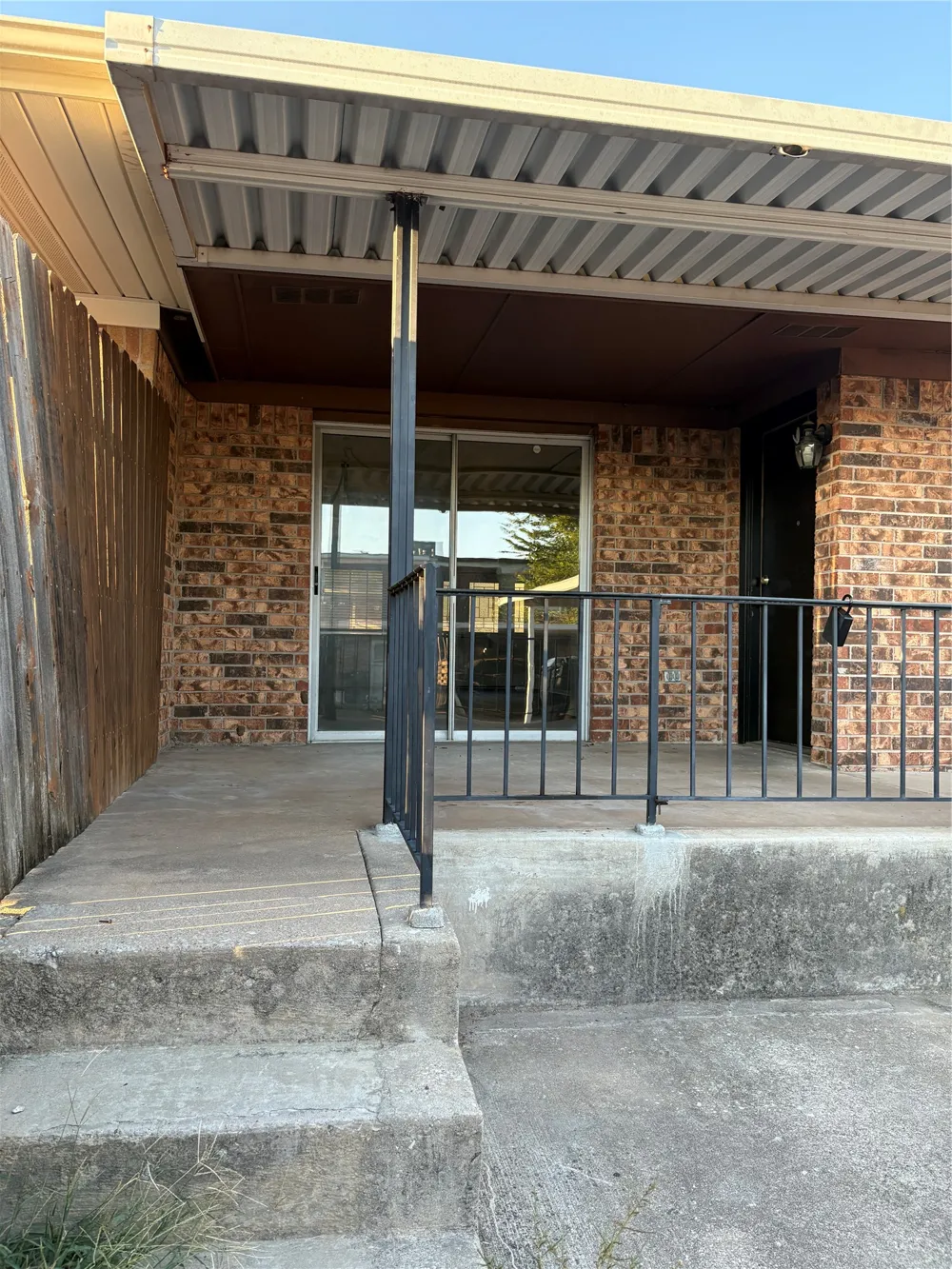 1432 S Stoneridge Manor Ardmore, OK 73401
