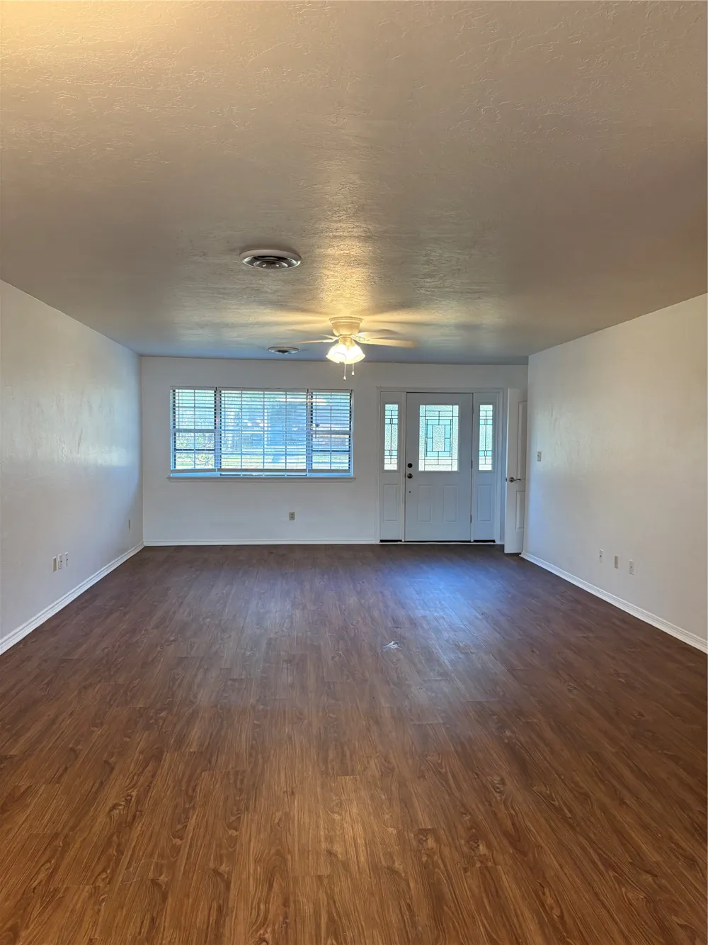 1432 S Stoneridge Manor Ardmore, OK 73401