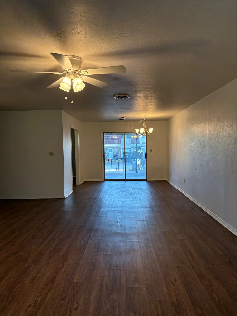1432 S Stoneridge Manor Ardmore, OK 73401