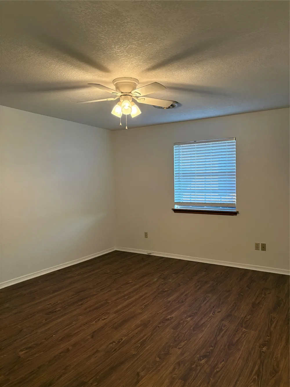 1432 S Stoneridge Manor Ardmore, OK 73401