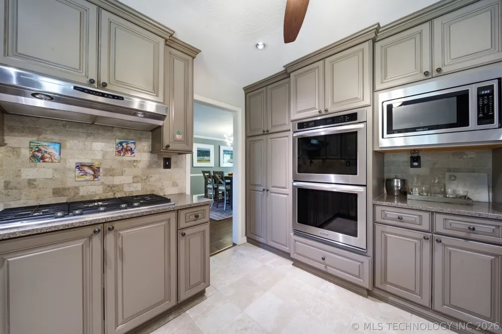 9332 S 36th West Avenue Tulsa, OK 74132