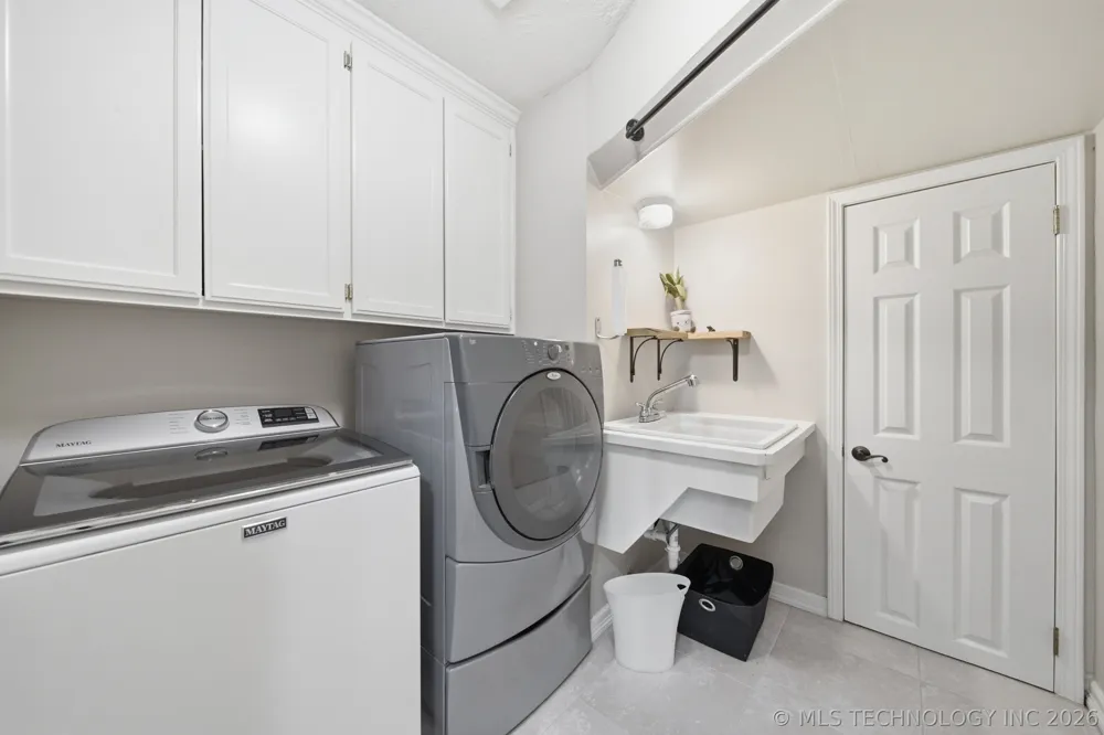 9332 S 36th West Avenue Tulsa, OK 74132