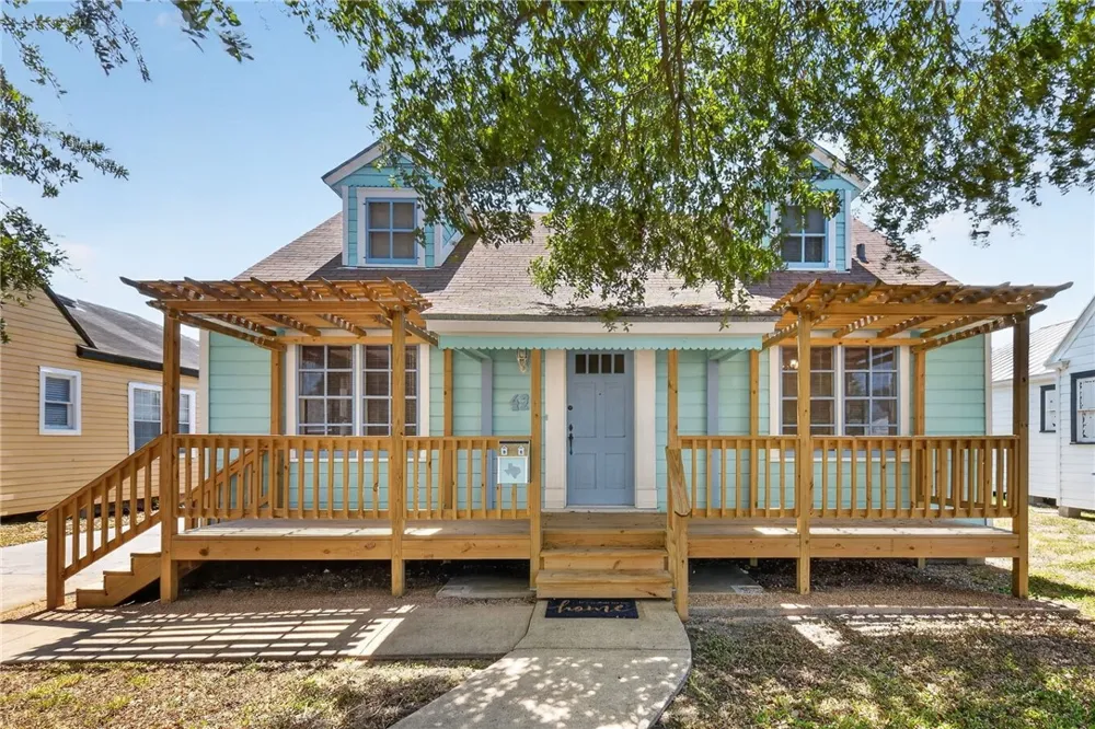 425 Palmero Street Corpus Christi, TX 78404