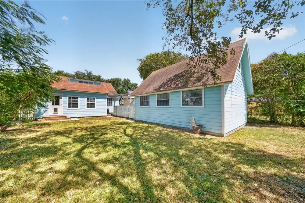 425 Palmero Street Corpus Christi, TX 78404