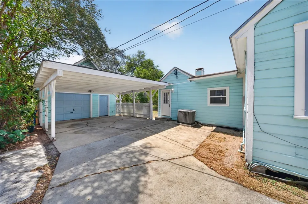 425 Palmero Street Corpus Christi, TX 78404