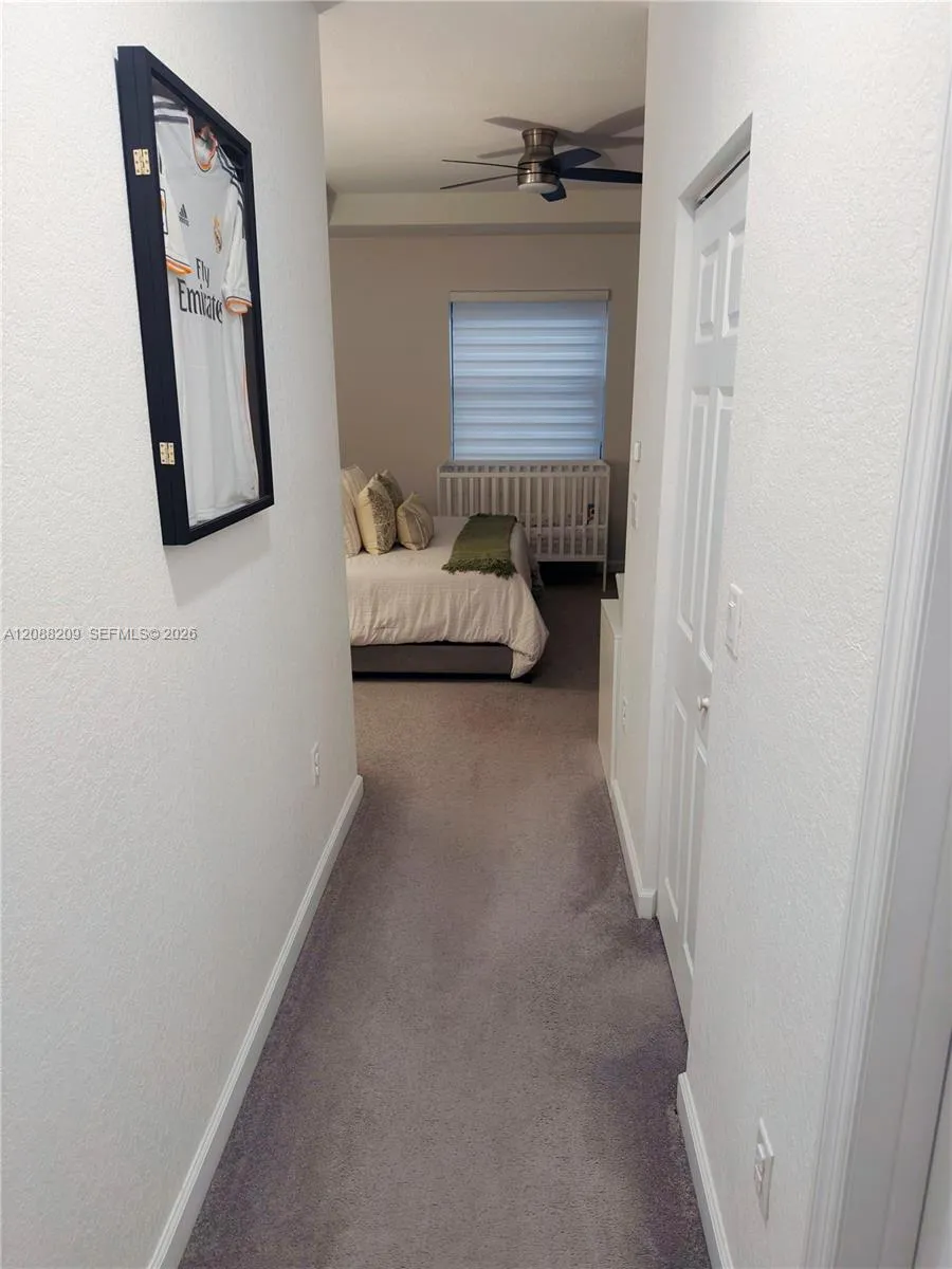11014 W 35th Ln Hialeah, FL 33018