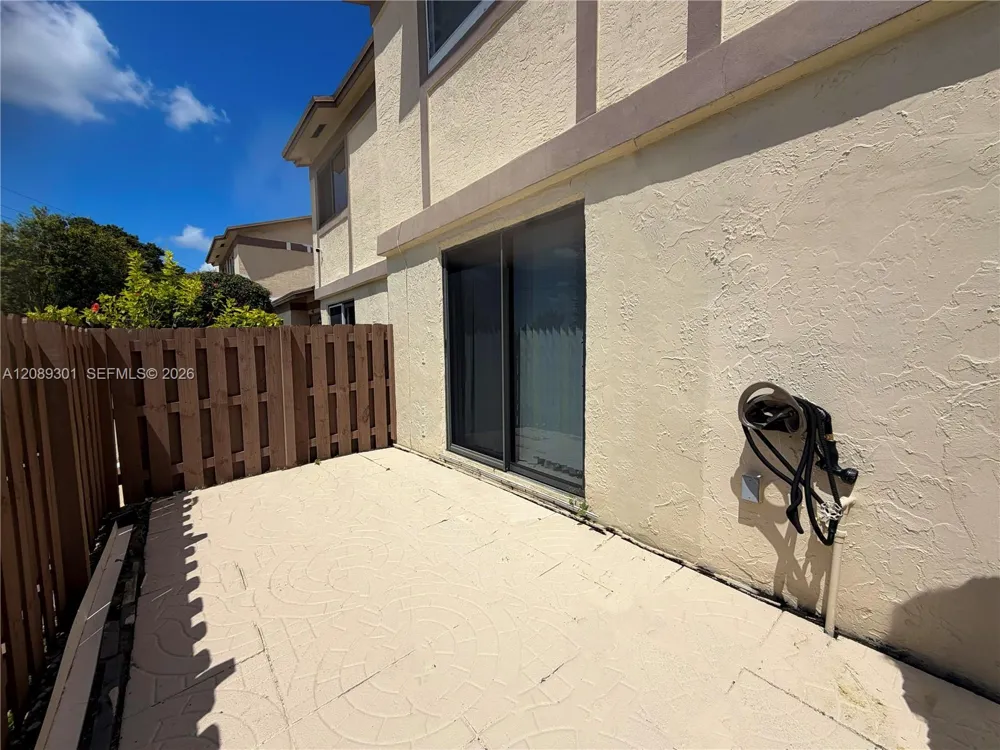 10875 NW 29th Mnr Sunrise, FL 33322