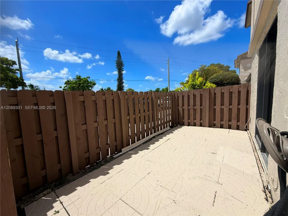 10875 NW 29th Mnr Sunrise, FL 33322