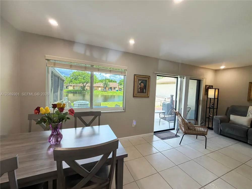 10875 NW 29th Mnr Sunrise, FL 33322