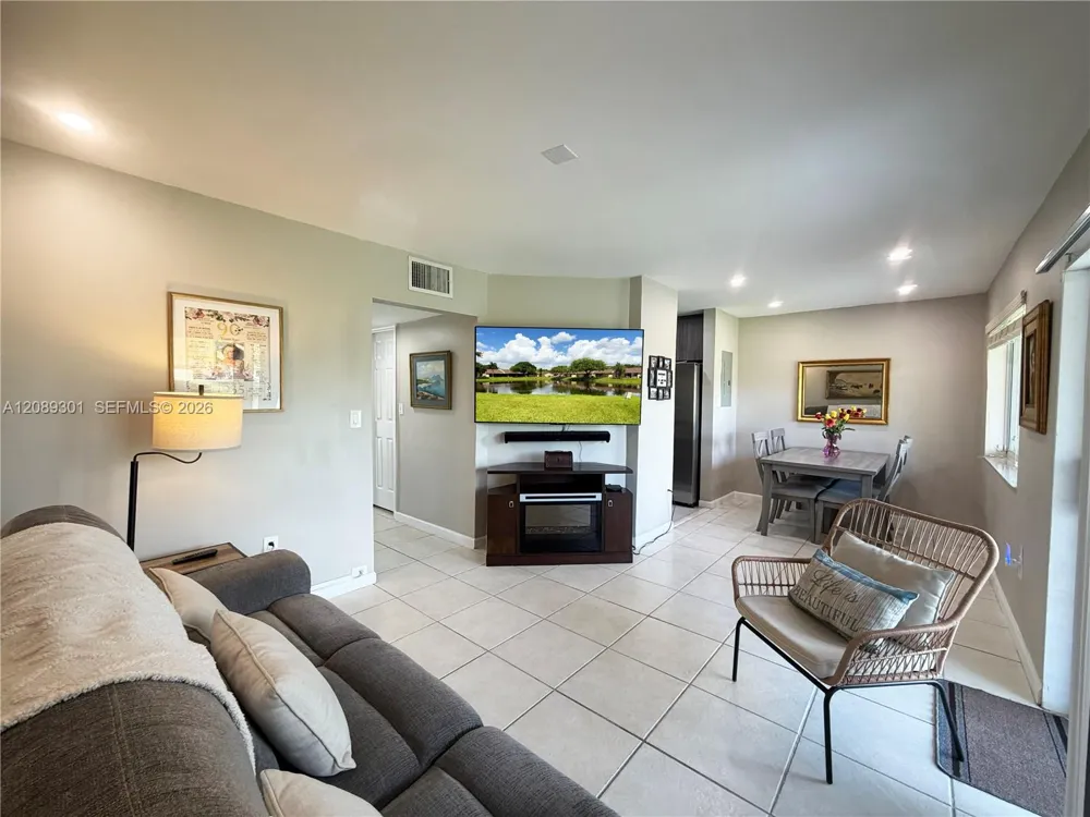 10875 NW 29th Mnr Sunrise, FL 33322