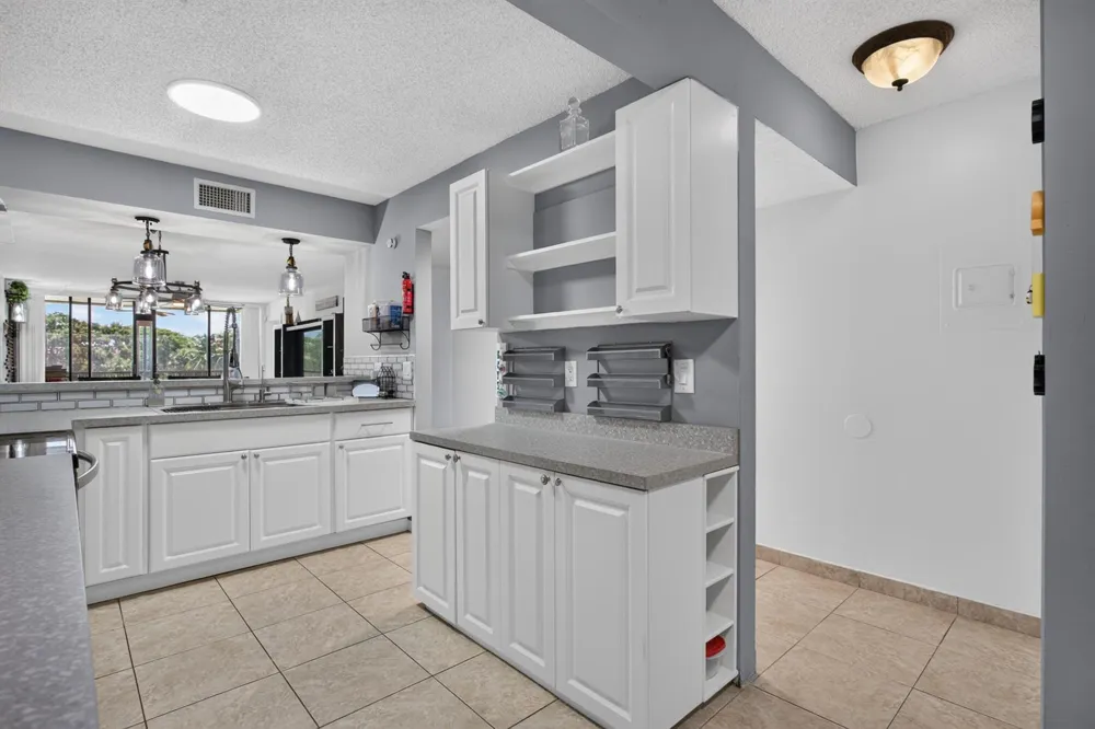 5626 Coral Lake Drive #302 Margate, FL 33063