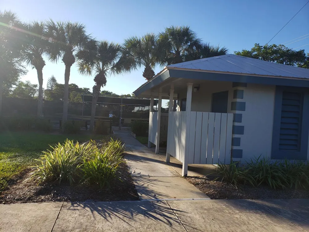 904 FLANDERS DRIVE S Delray Beach, FL 33484