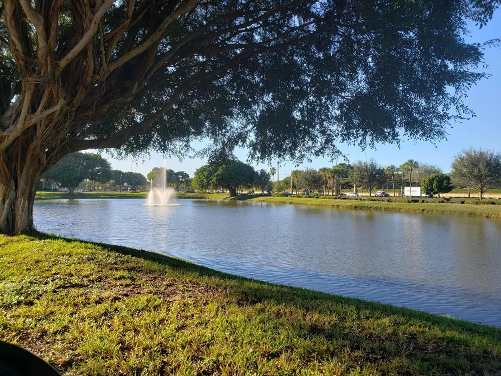 904 FLANDERS DRIVE S Delray Beach, FL 33484