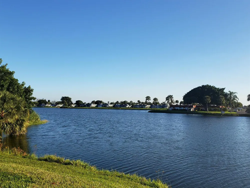 904 FLANDERS DRIVE S Delray Beach, FL 33484