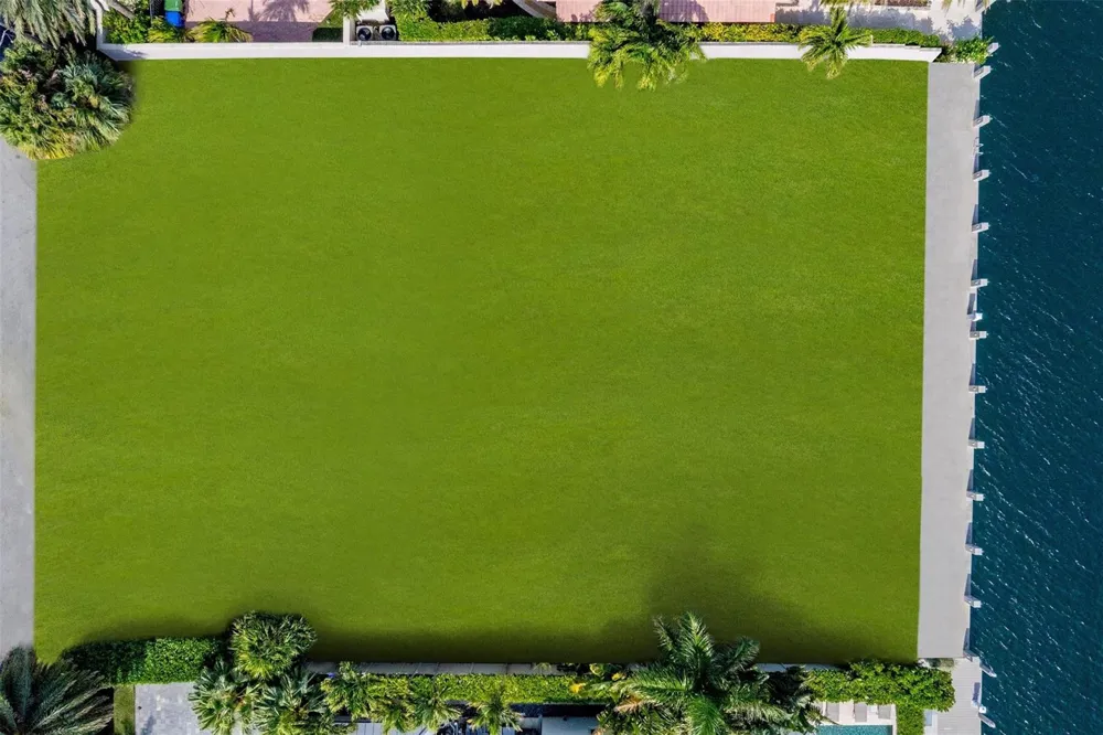2455 DEL LAGO DRIVE Fort Lauderdale, FL 33316